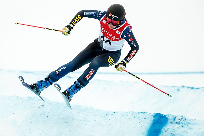 Sandra Näslund åker skicross