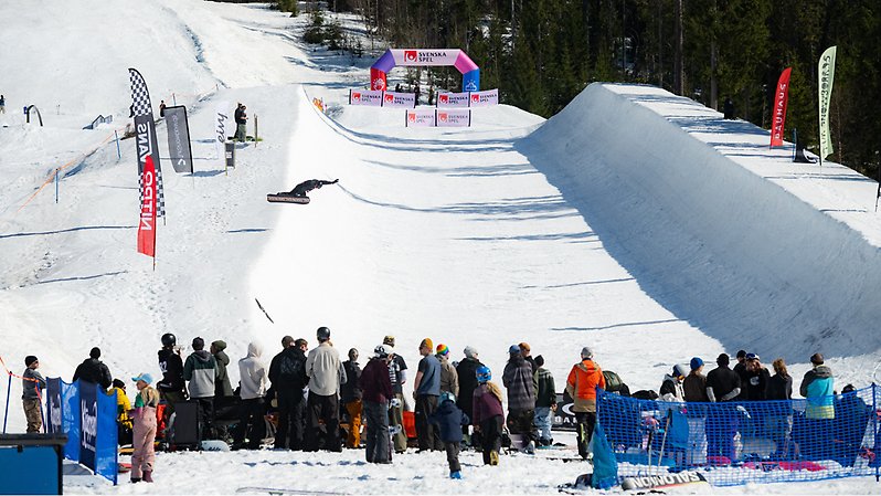 Halfpipe är en favorit bland åkarna på SM. Foto: Daniel Bernstål.